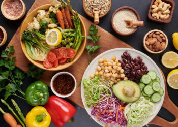 What is the Mediterranean Diet? A Guide to a Healthier Lifestyle