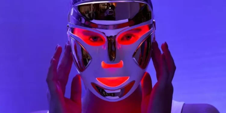 Dr. Dennis Gross Red Light Mask: A New Era in Skincare