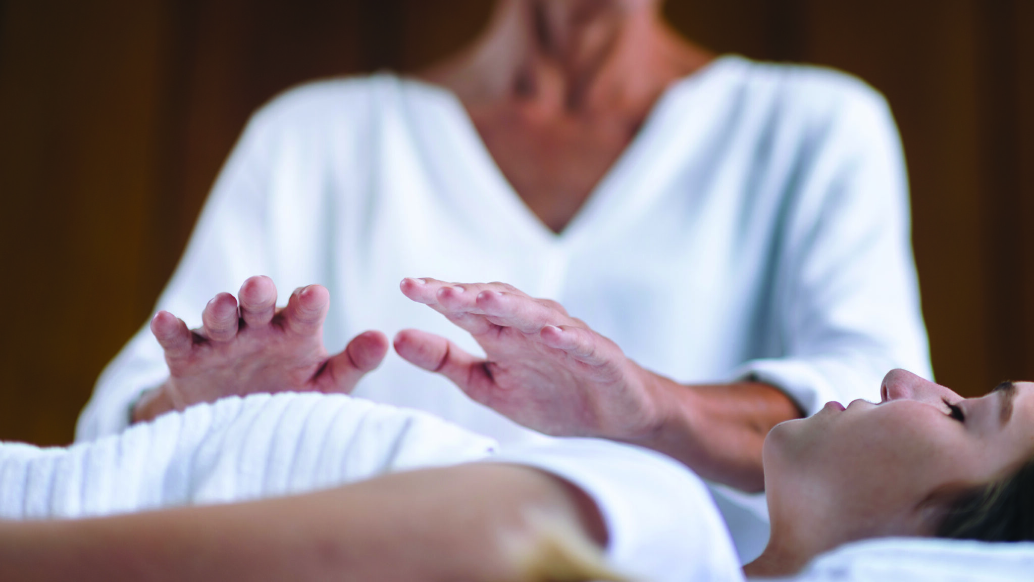 How Reiki Can Help Balance Your Energy and Reduce Anxiety - Evolvance ...